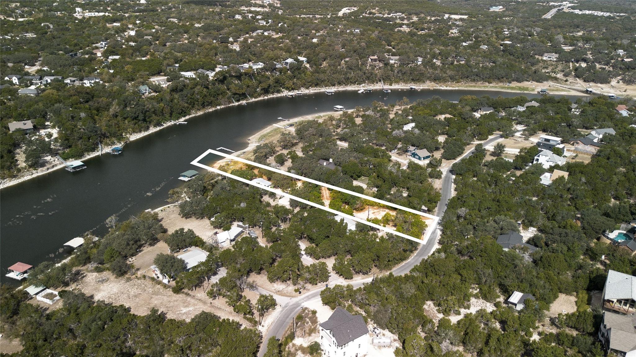 11104 Beach RD