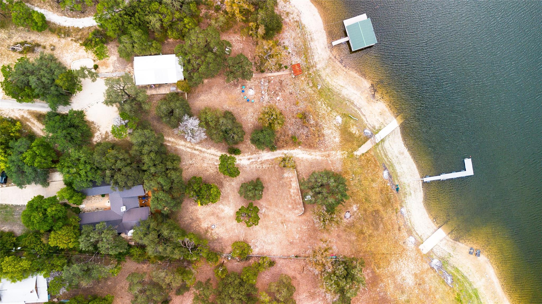 11104 Beach RD