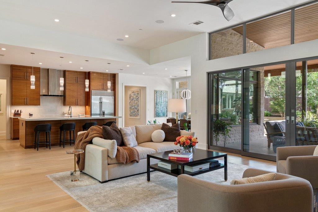 4703 Timberline DR