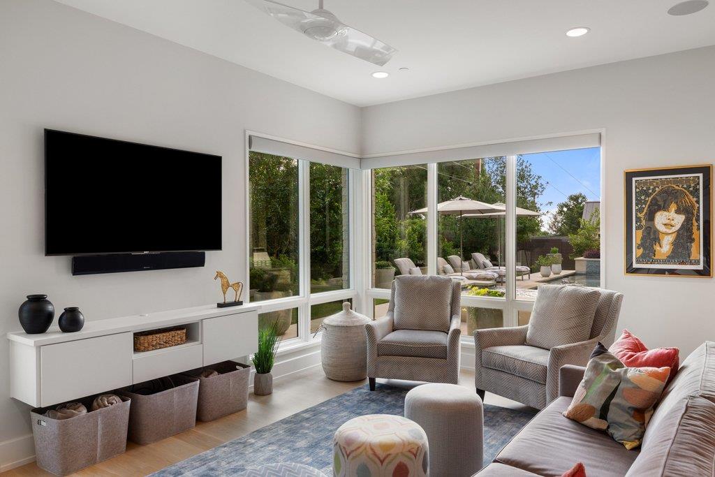 4703 Timberline DR