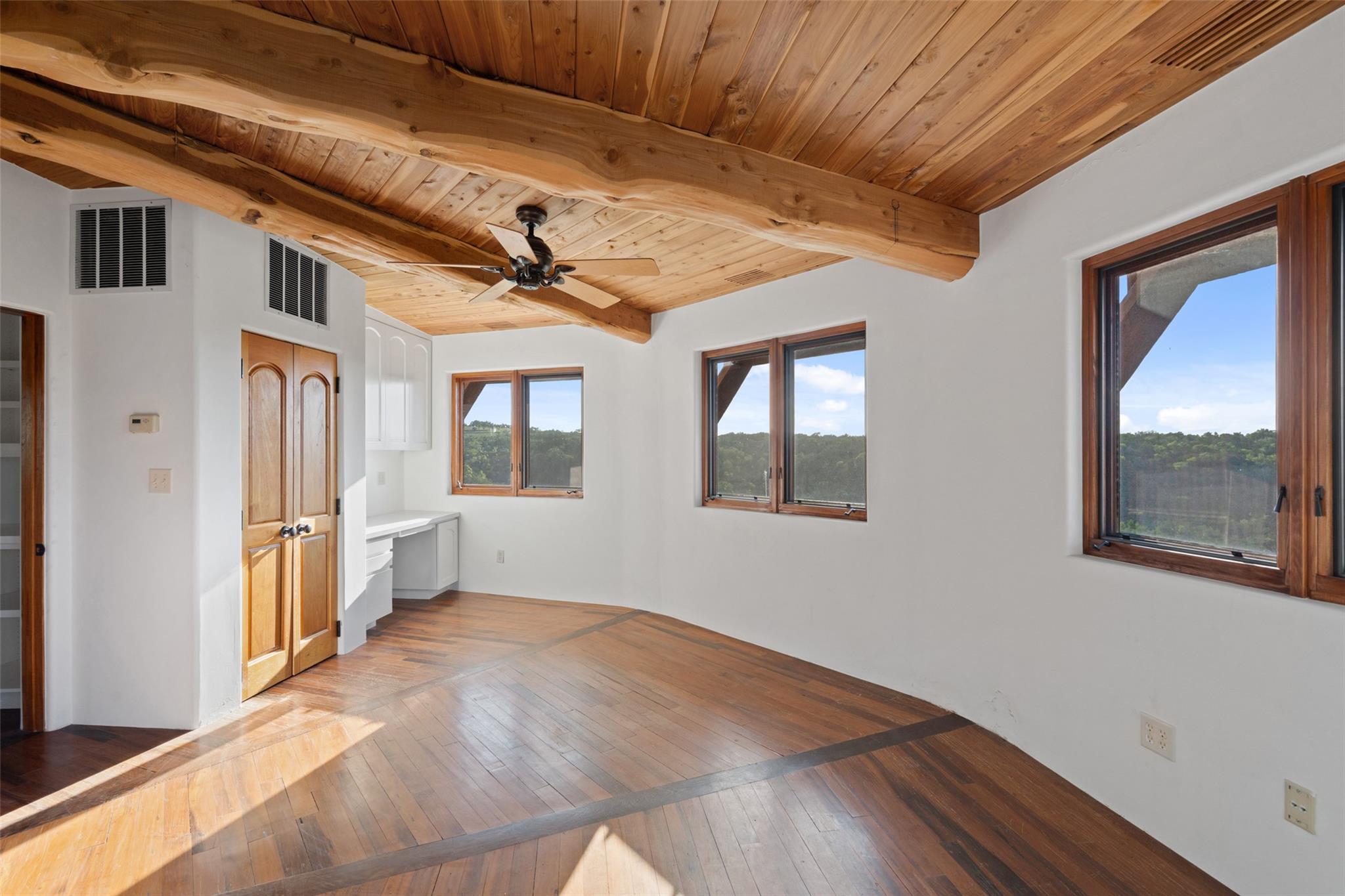 19015 Moreh Peak PASS