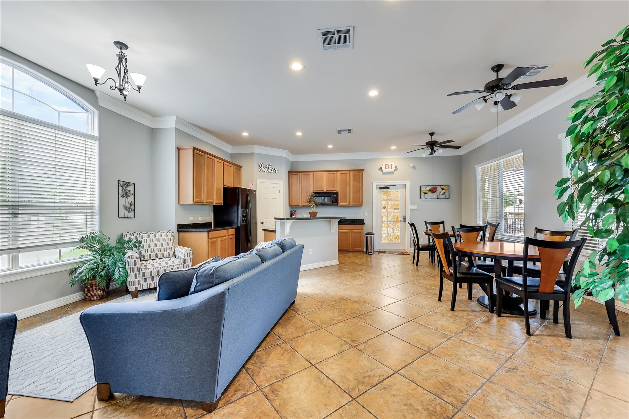 1900 Scofield Ridge PKWY # 501