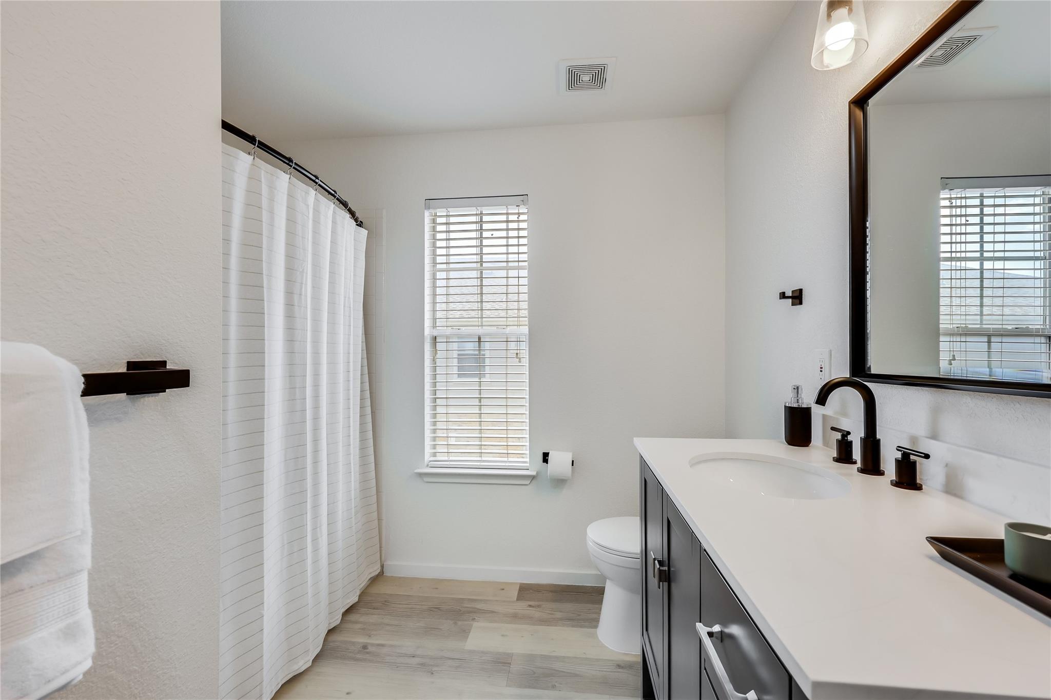 1900 Scofield Ridge PKWY # 501