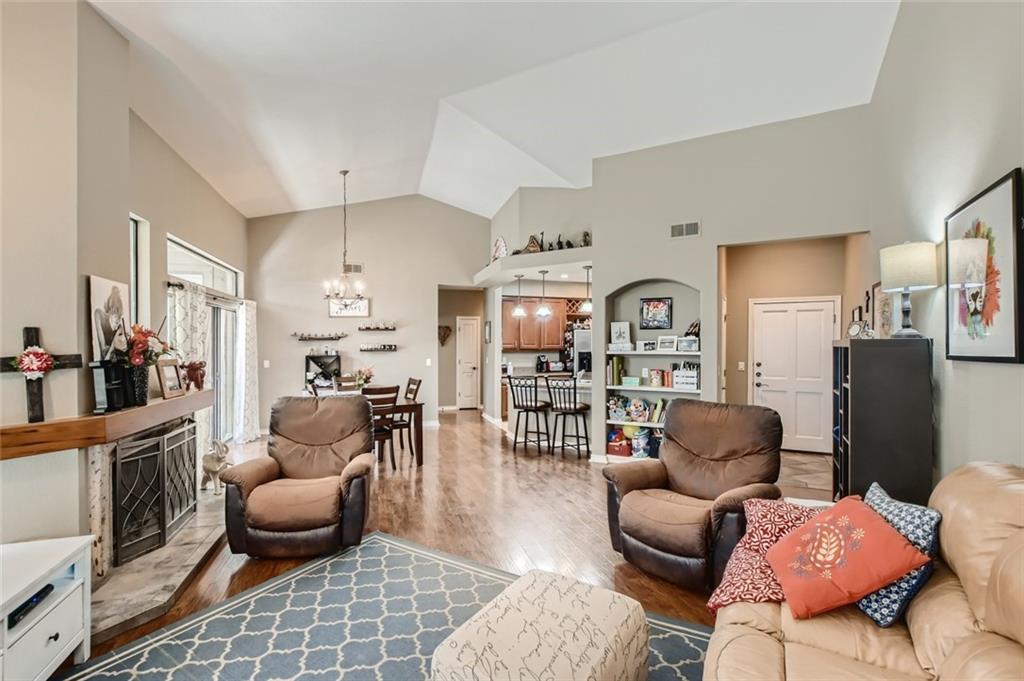 300 San Gabriel Village BLVD # 424