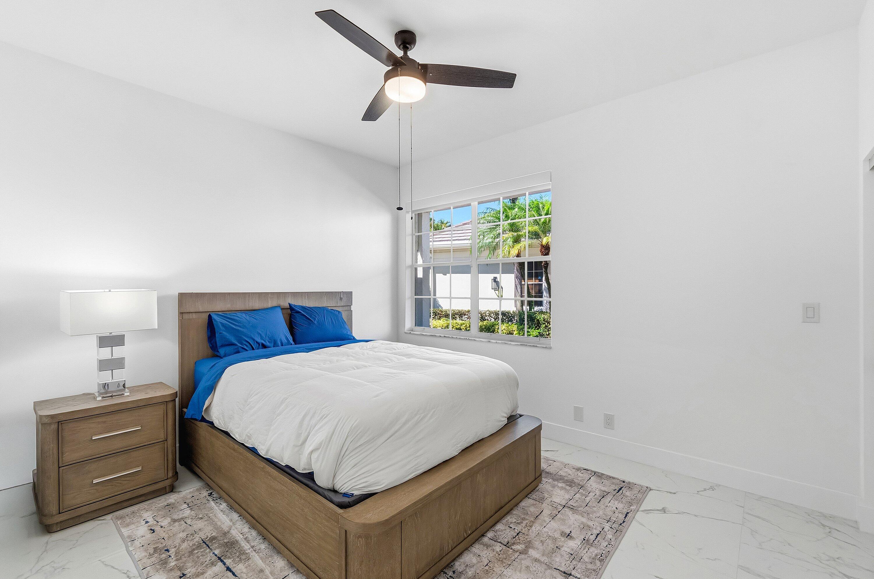 5082 Lake Catalina Drive A