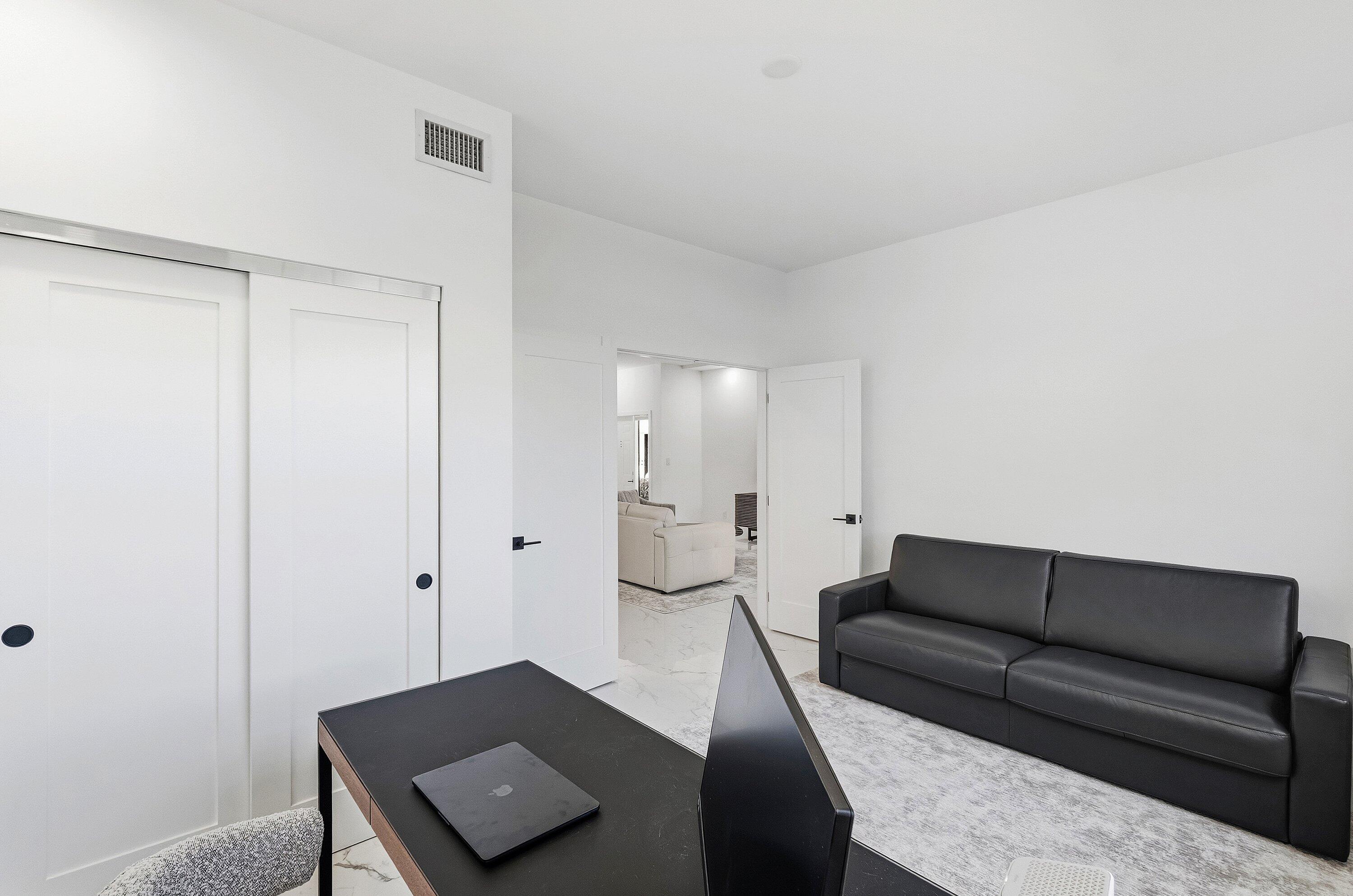 5082 Lake Catalina Drive A