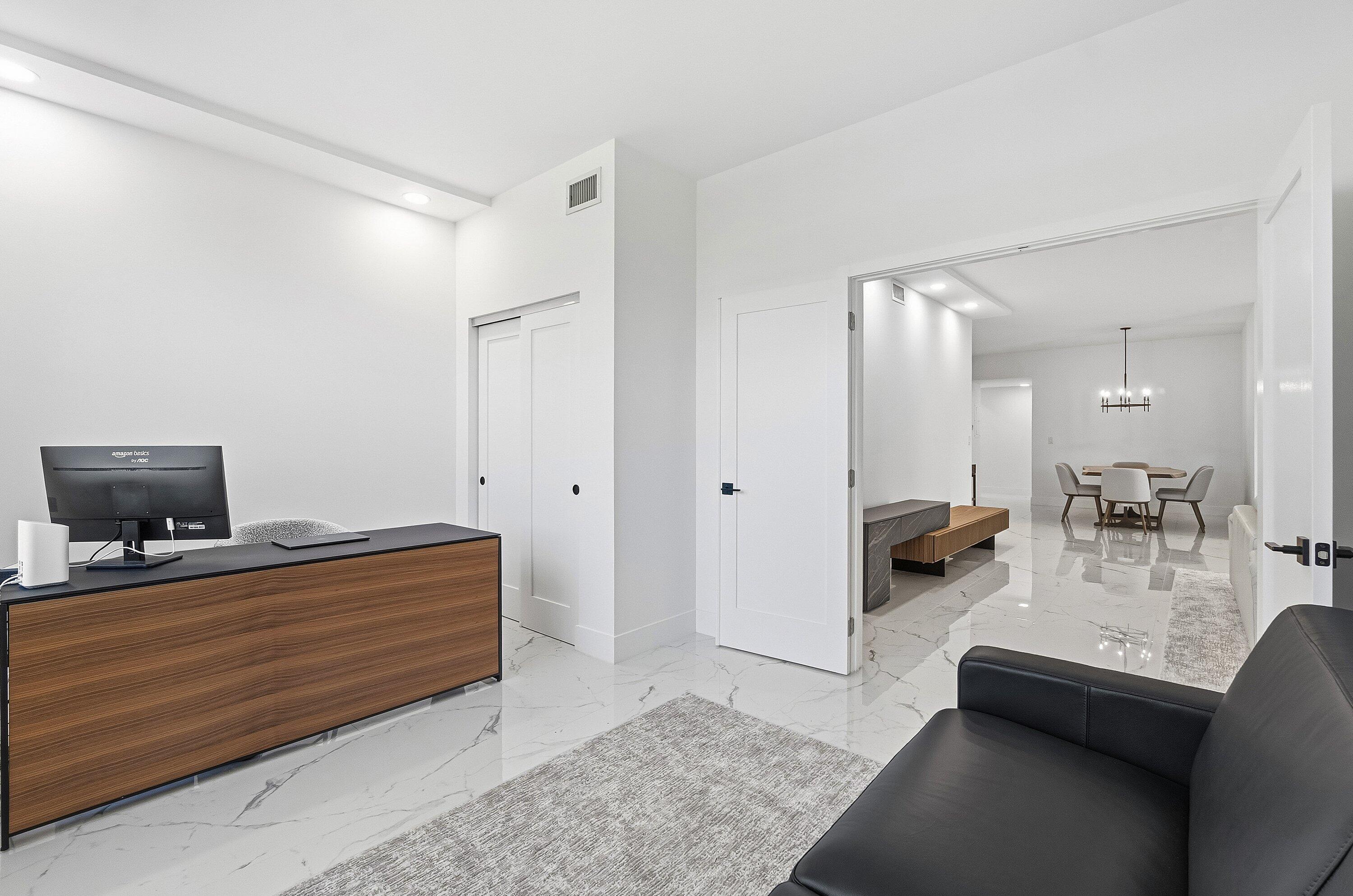 5082 Lake Catalina Drive A