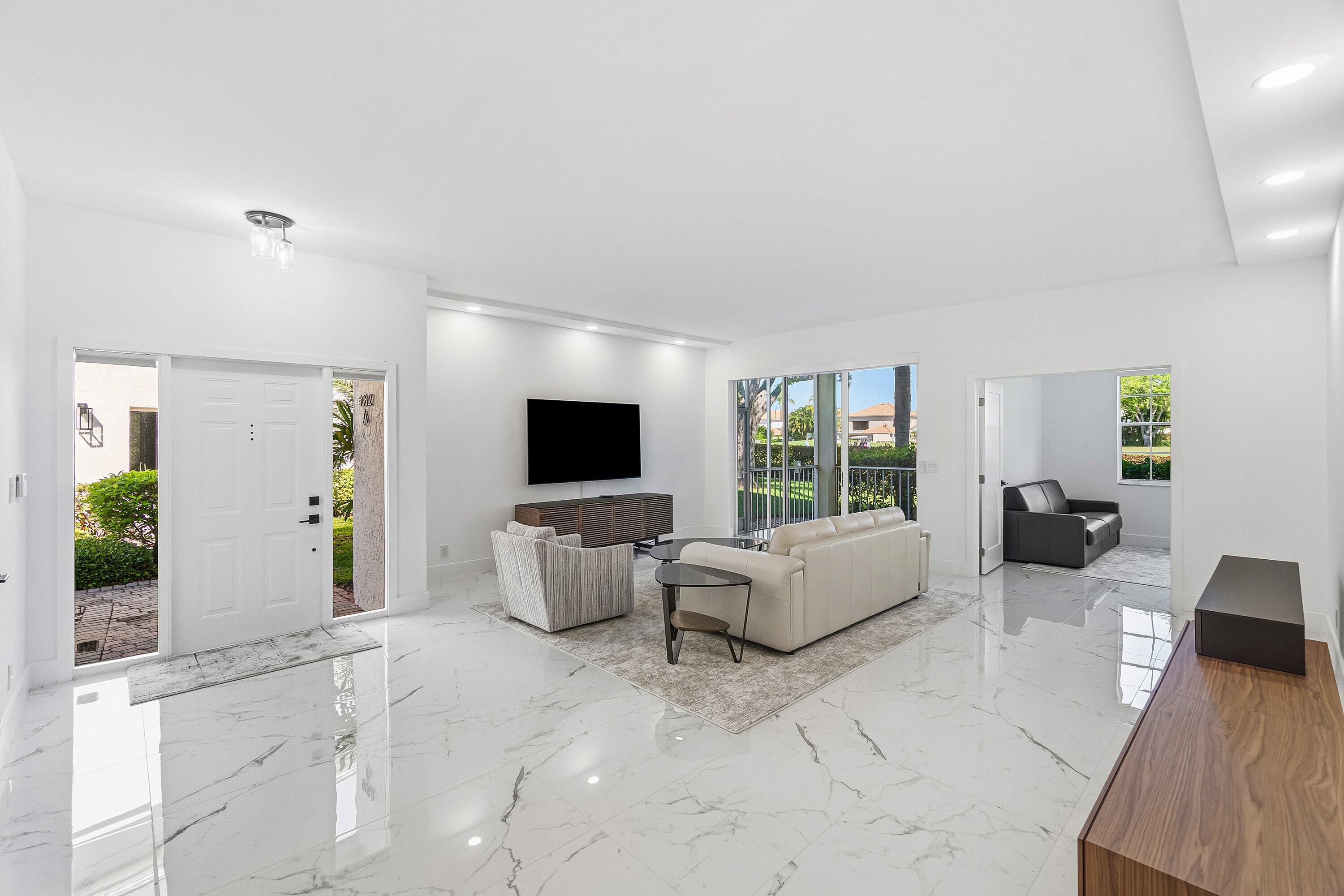 5082 Lake Catalina Drive A