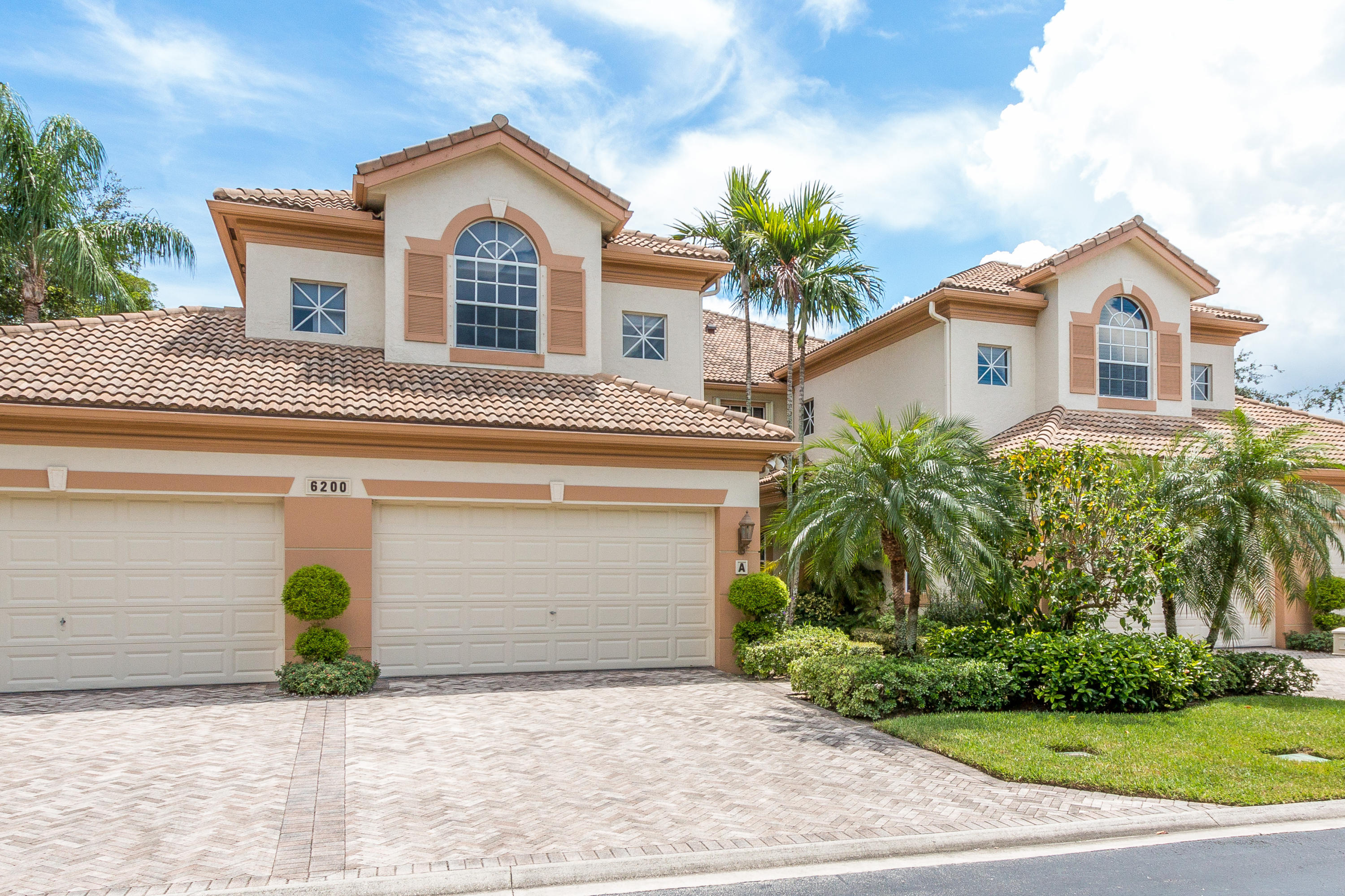 6200 Island Bend A