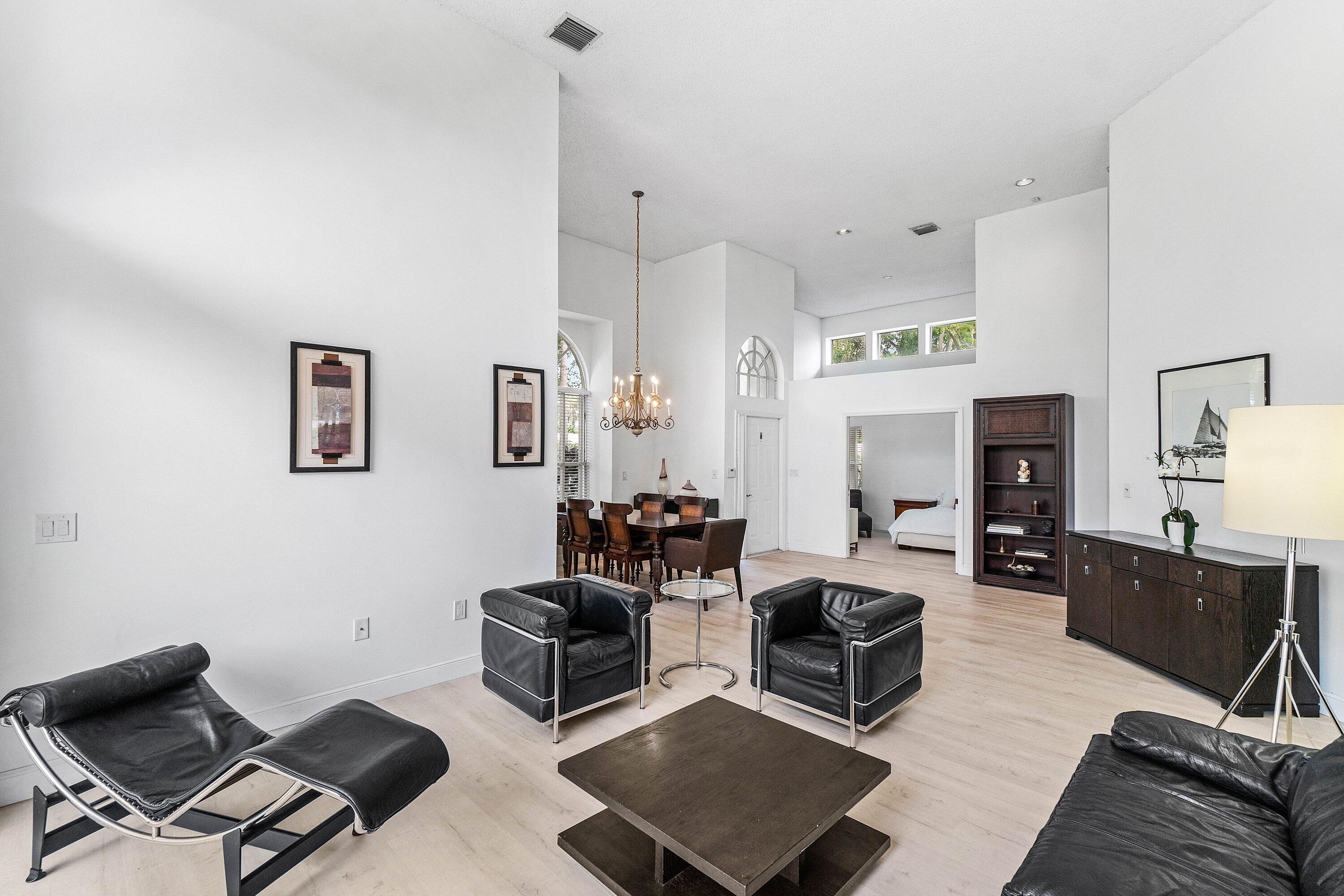 5106 Windsor Parke Drive