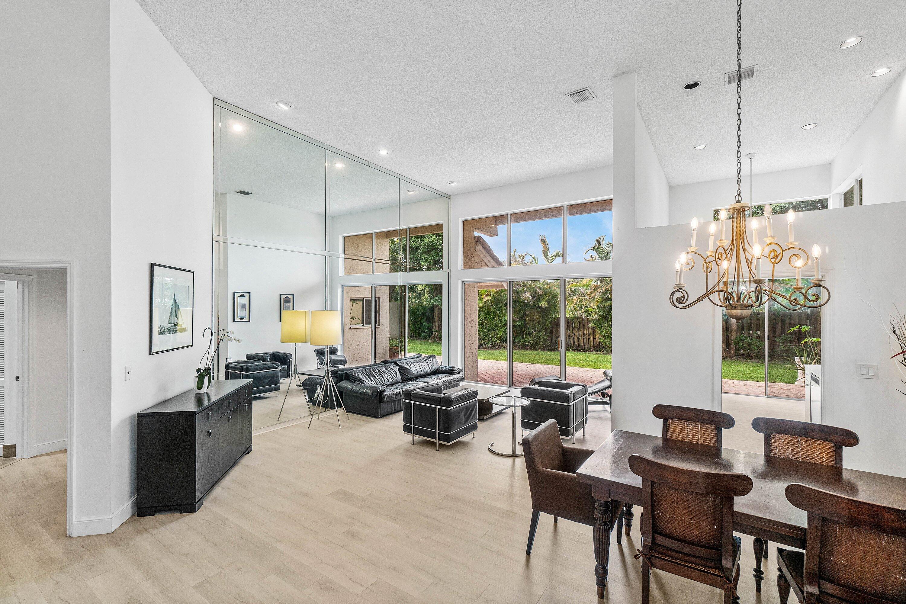5106 Windsor Parke Drive