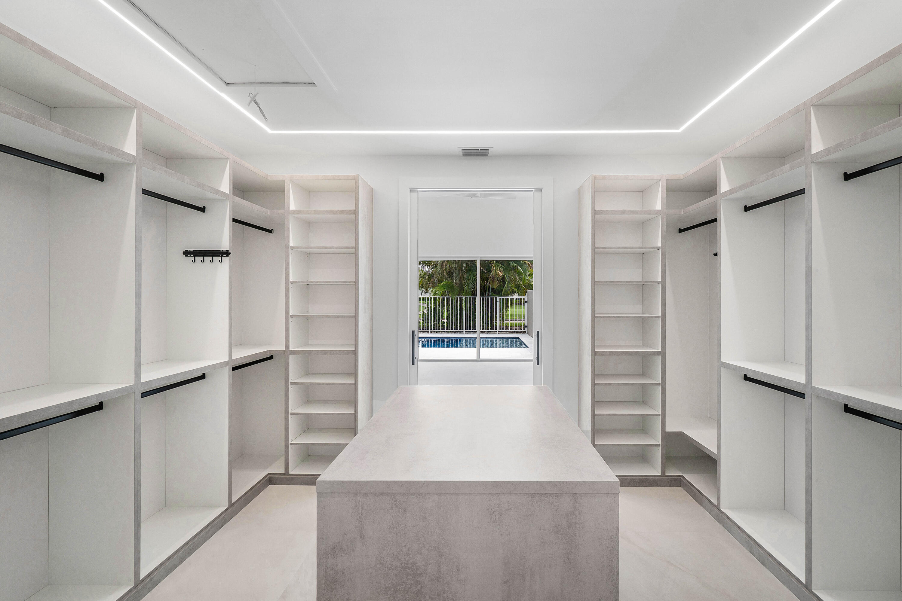 16800 Colchester Court