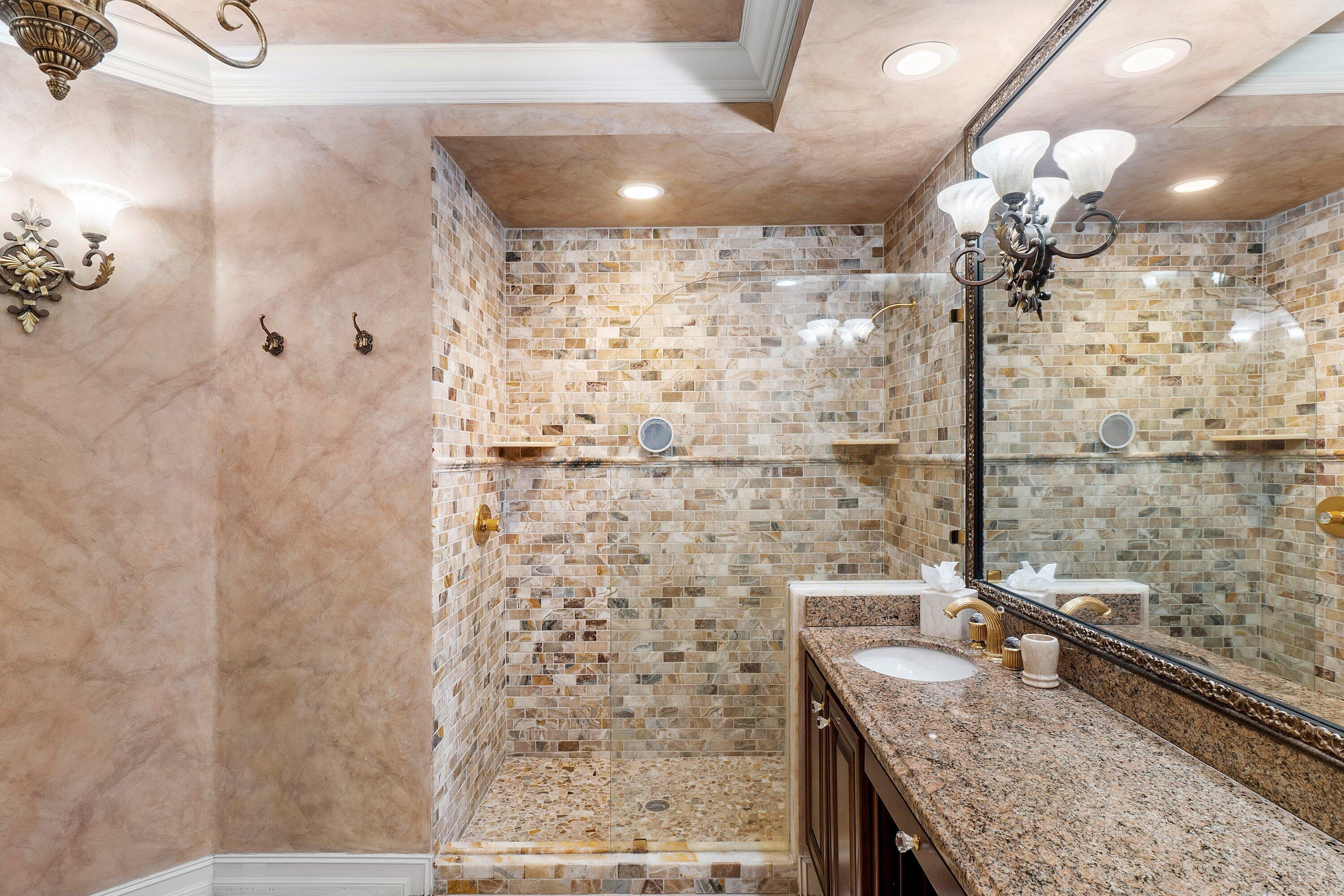 6181 Island Walk C