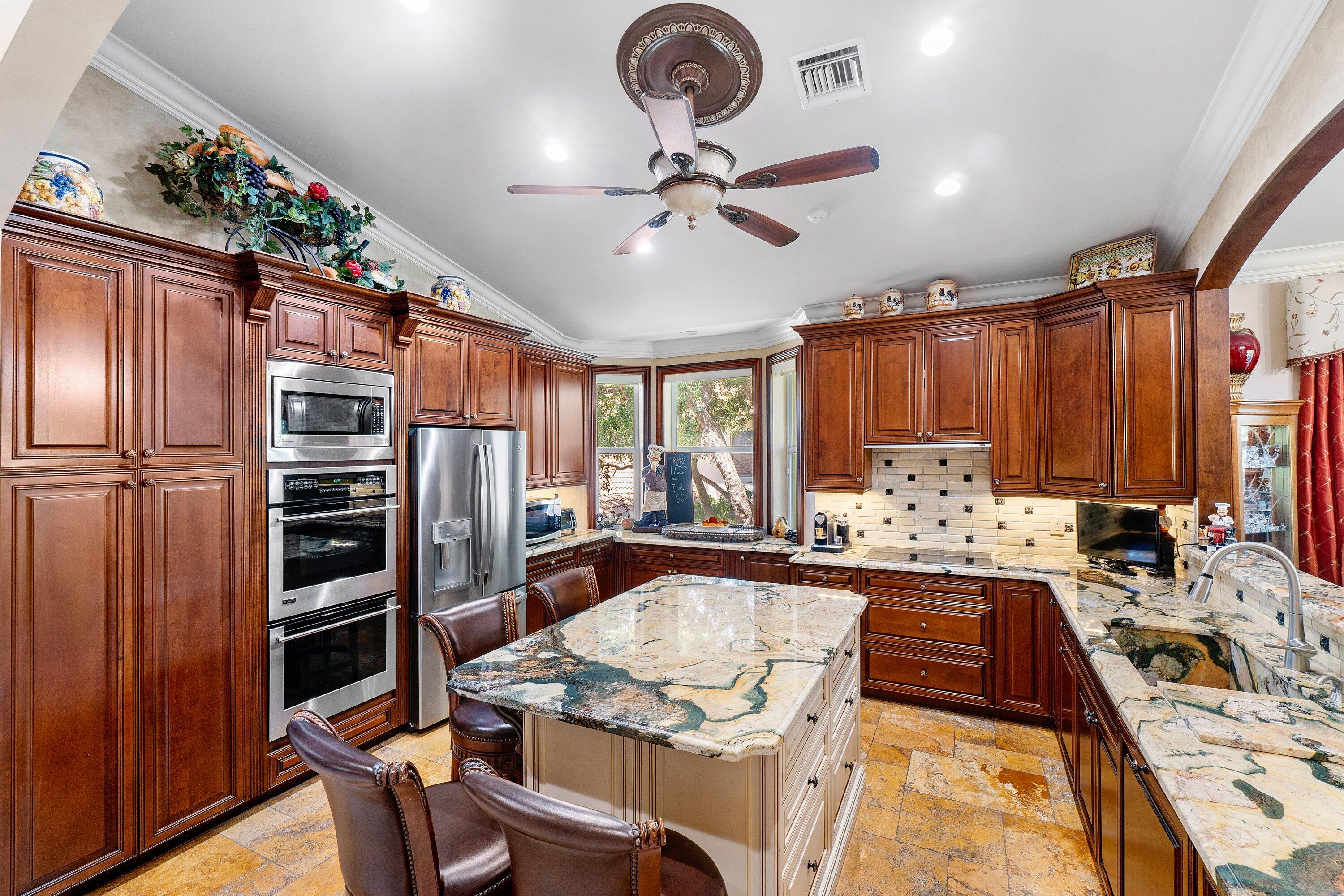 6181 Island Walk C