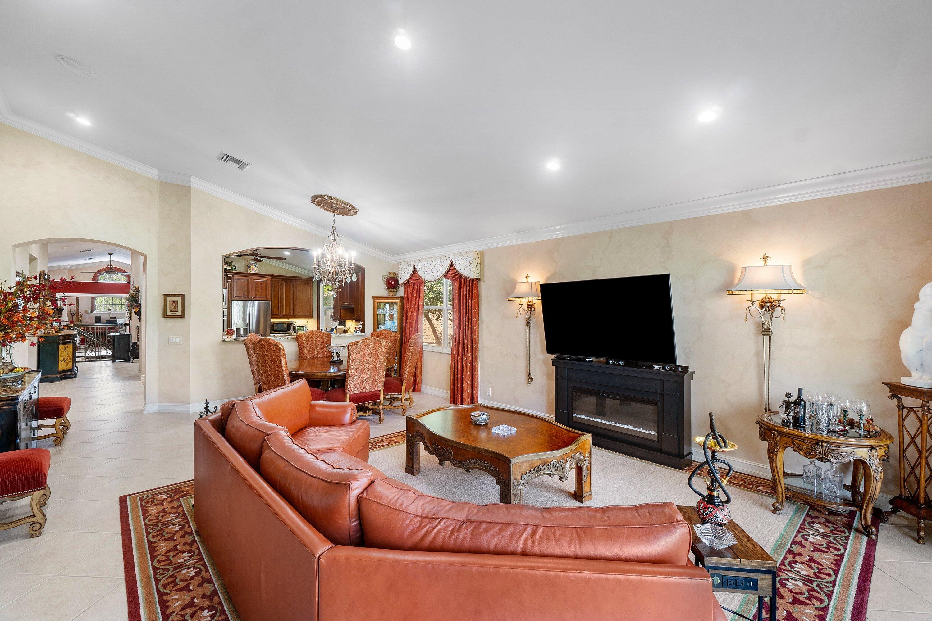 6181 Island Walk C