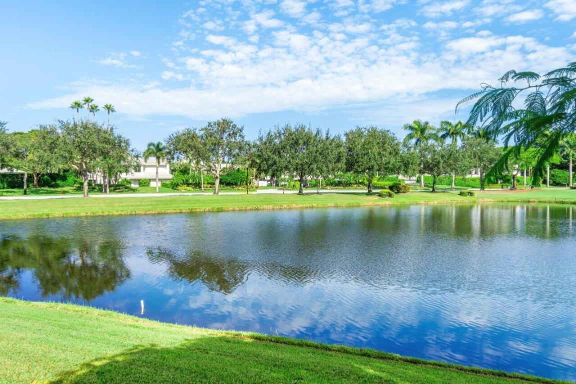 5208 Lake Catalina Drive N Unit: D