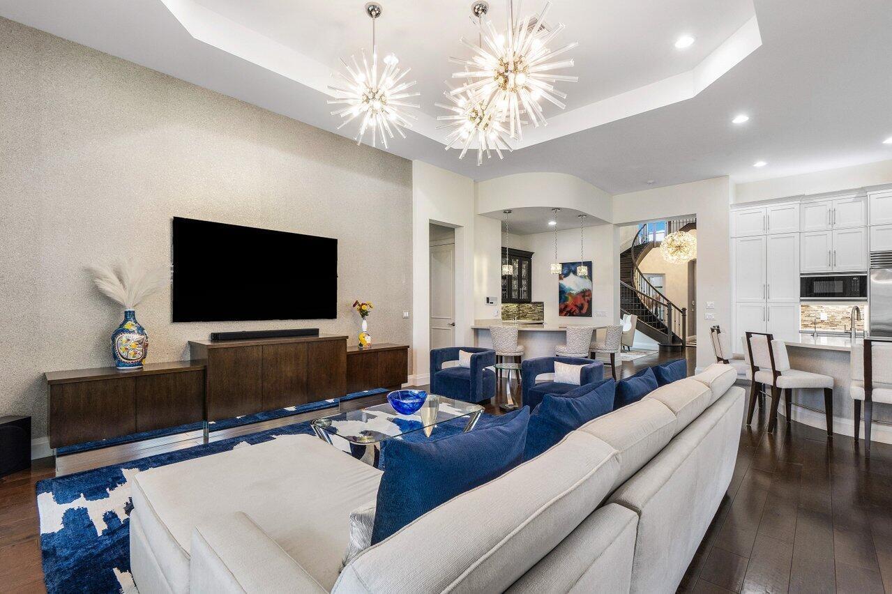 9777 Vitrail Lane