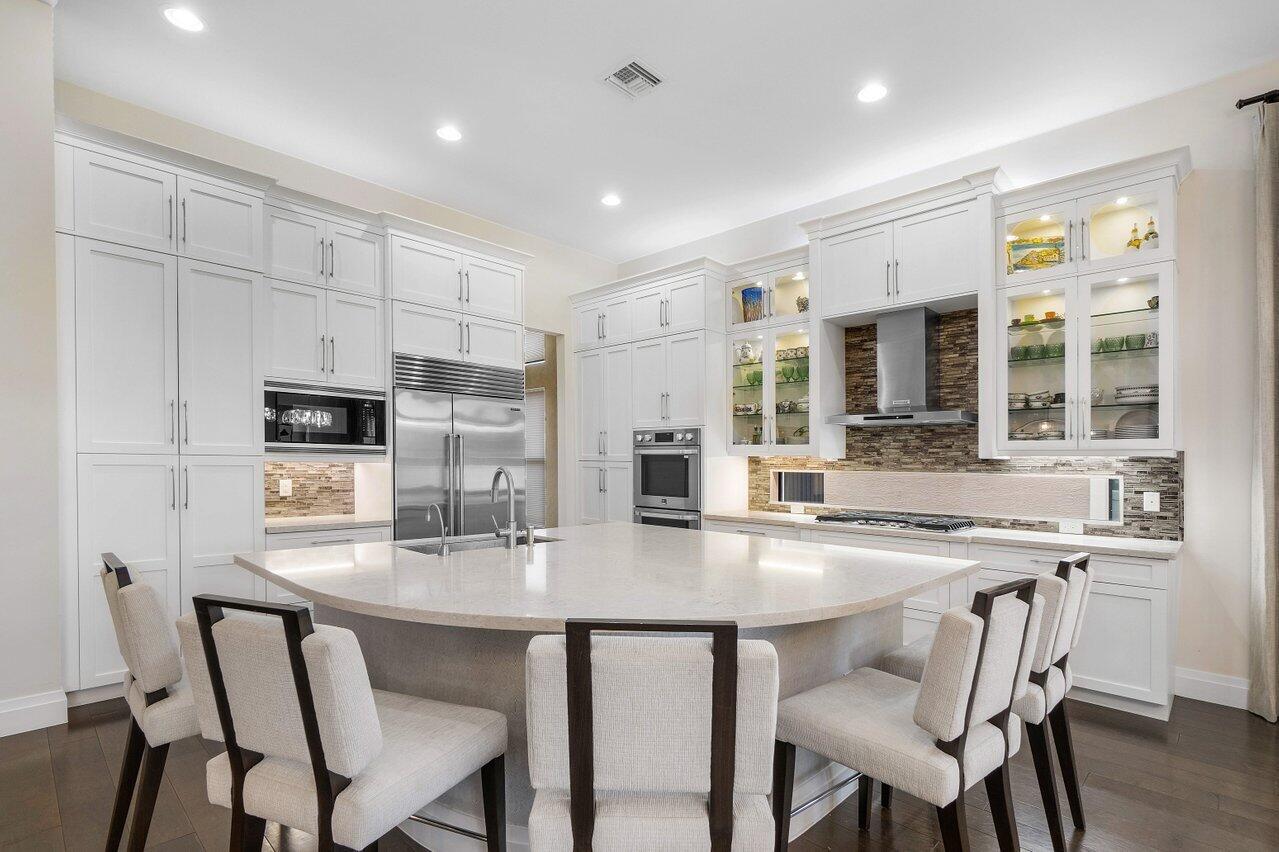 9777 Vitrail Lane