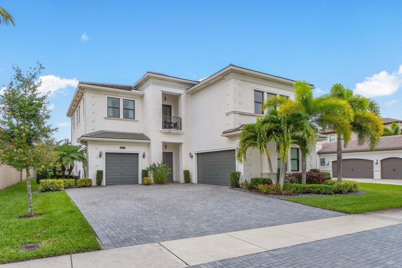 9777 Vitrail Lane