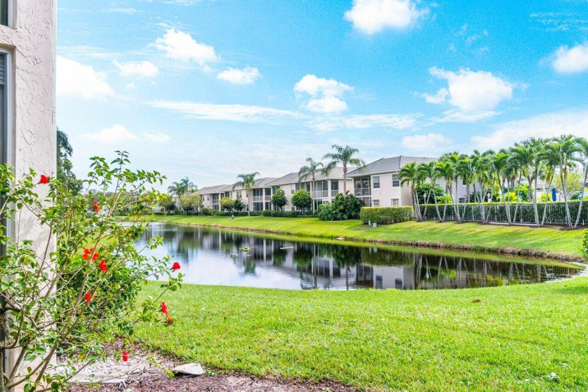 5215 Lake Catalina Drive N Unit: C