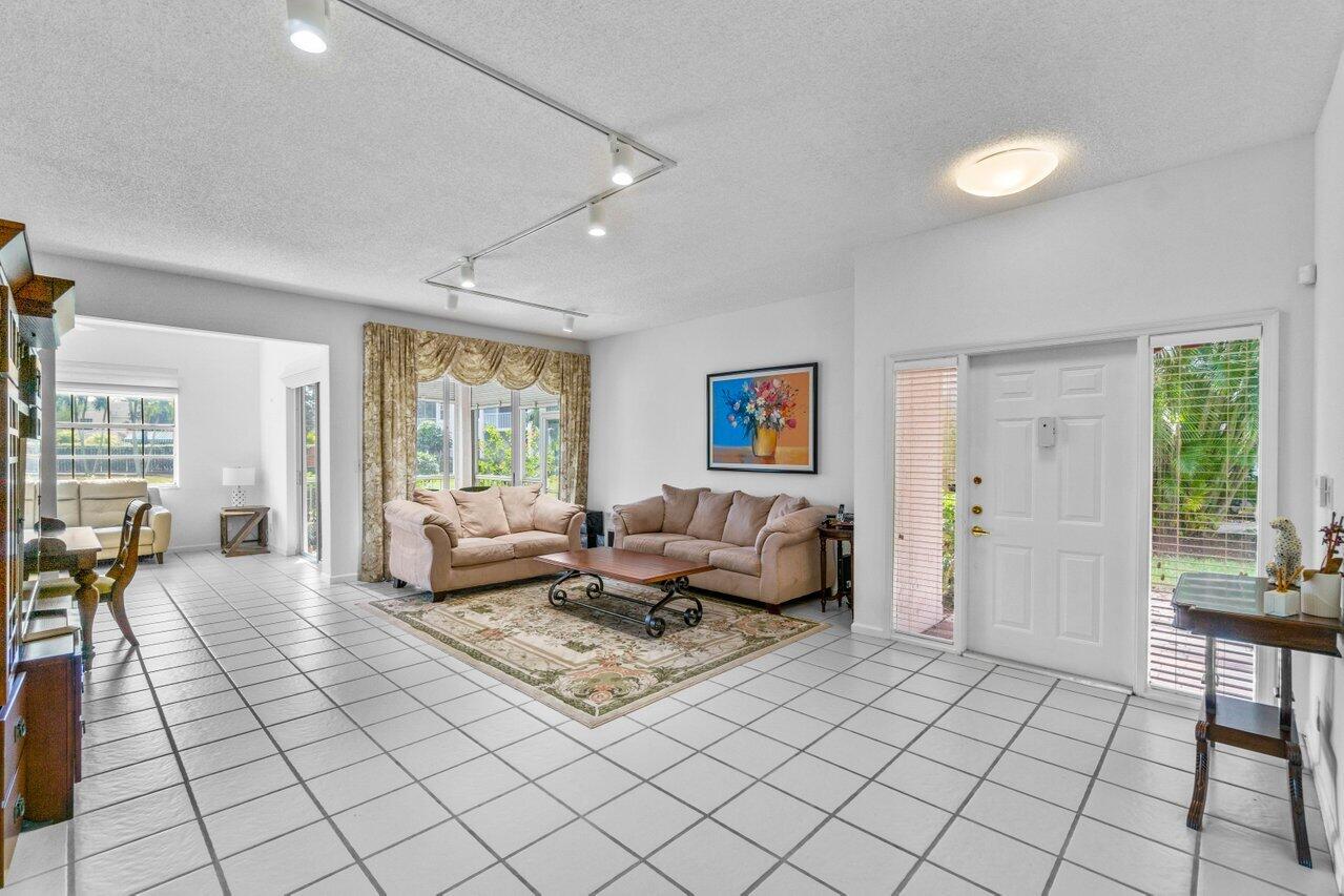 5215 Lake Catalina Drive N Unit: C