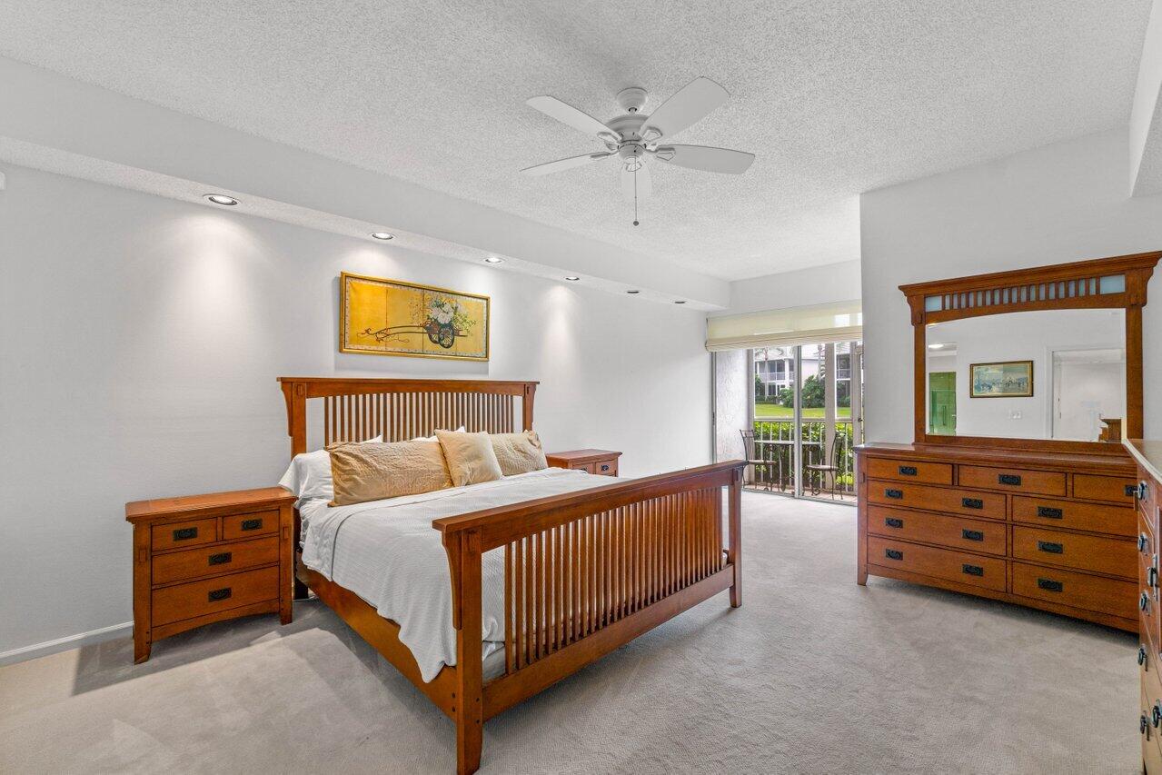 5215 Lake Catalina Drive N Unit: C