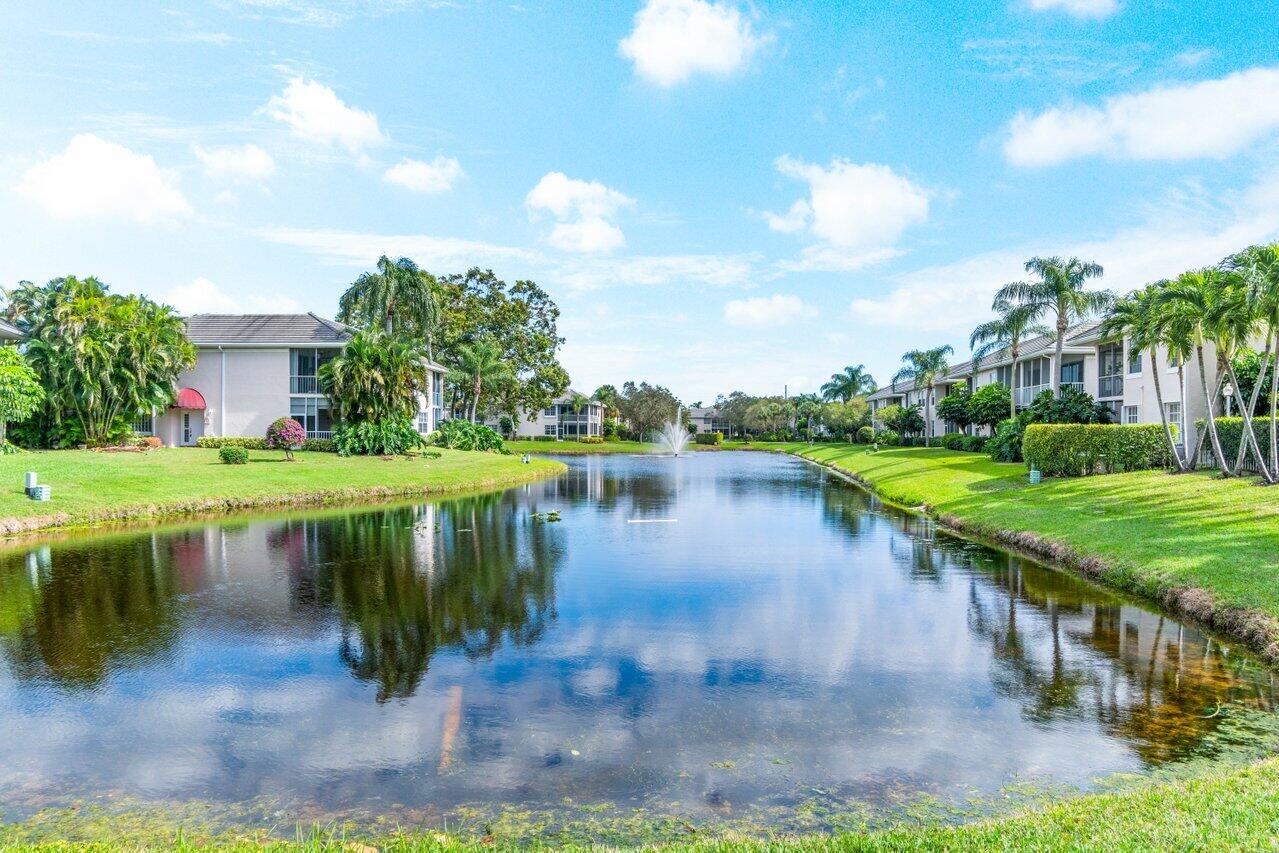 5215 Lake Catalina Drive N Unit: C