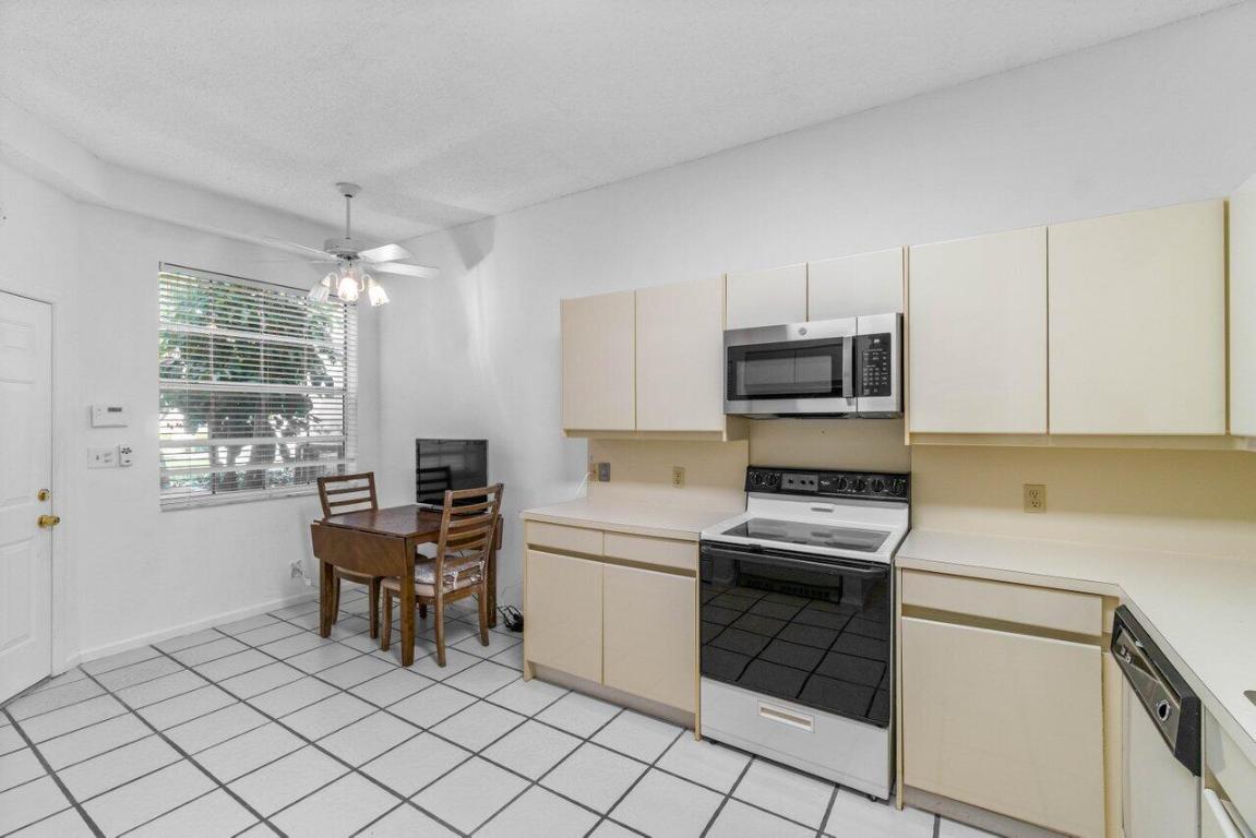 5215 Lake Catalina Drive N Unit: C