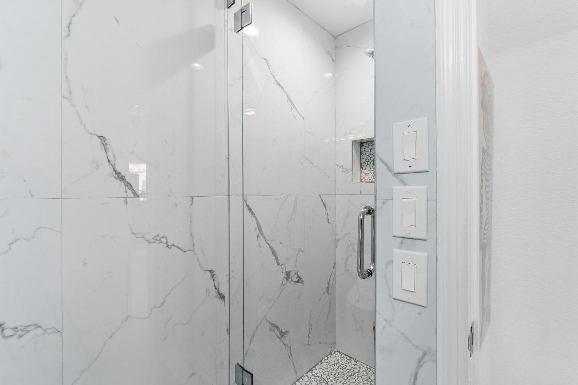 5241 Windsor Parke Drive