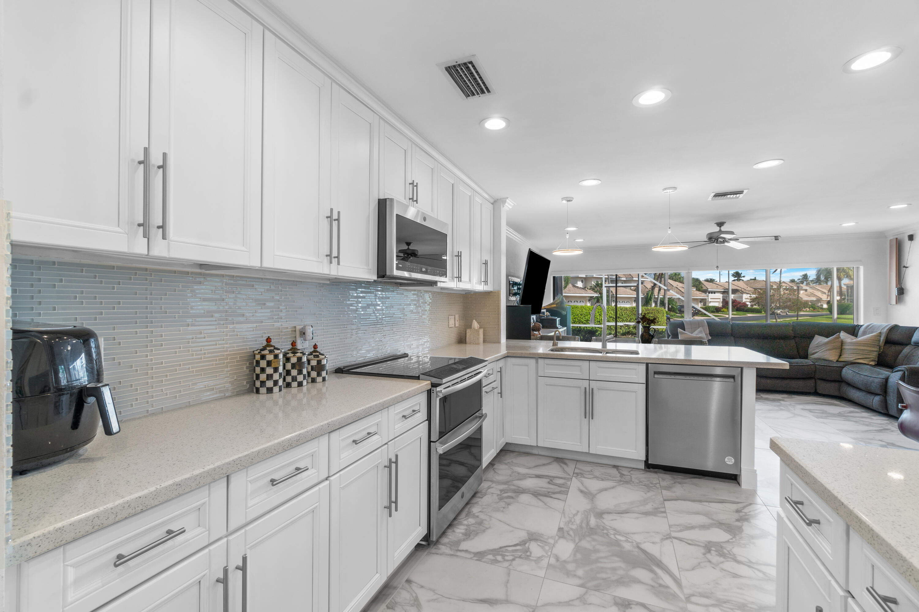 5241 Windsor Parke Drive