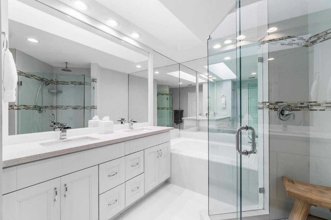 5241 Windsor Parke Drive