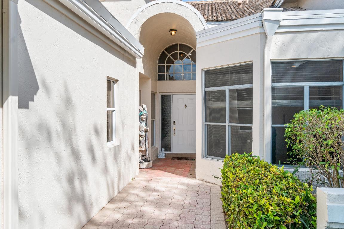 5241 Windsor Parke Drive