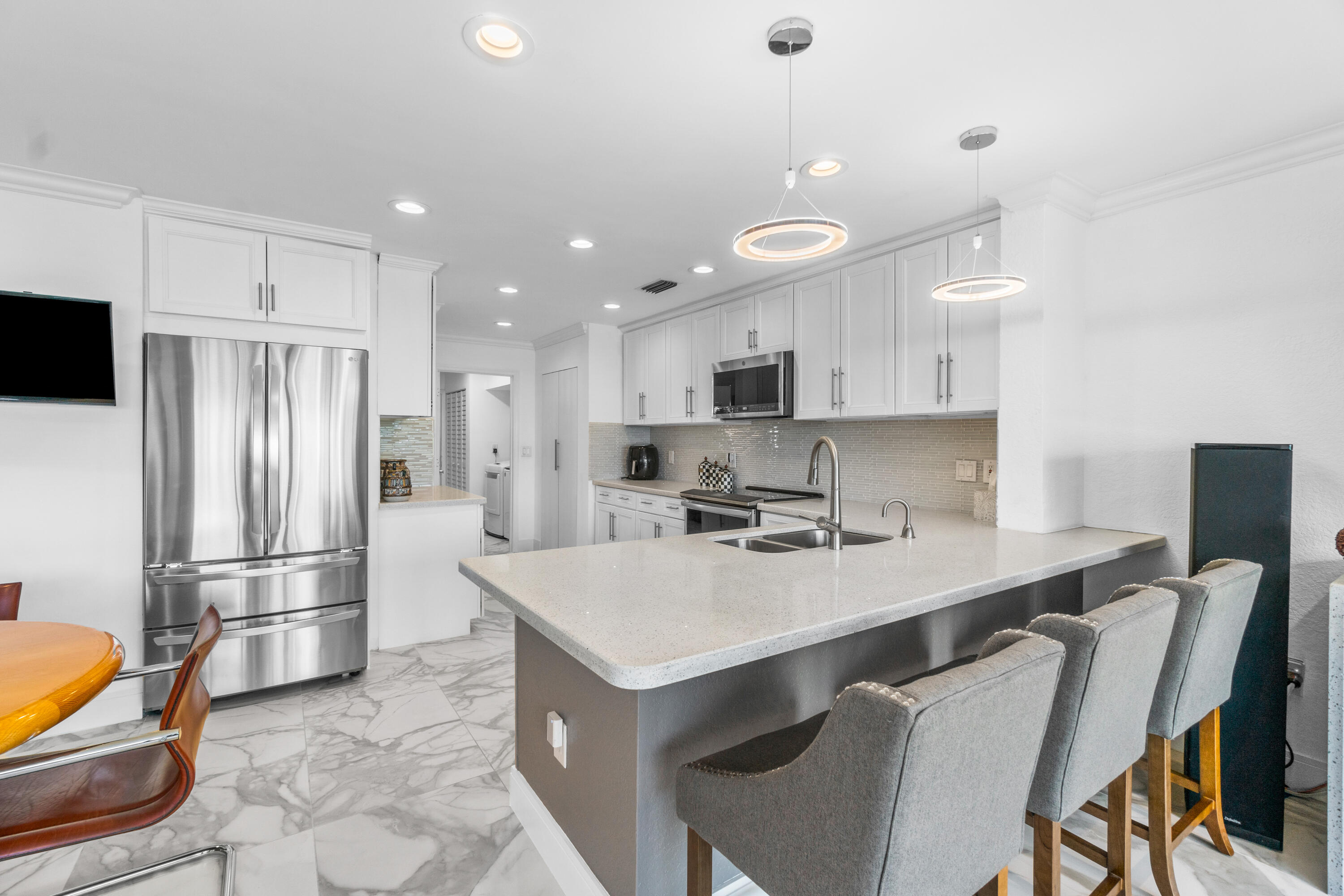 5241 Windsor Parke Drive