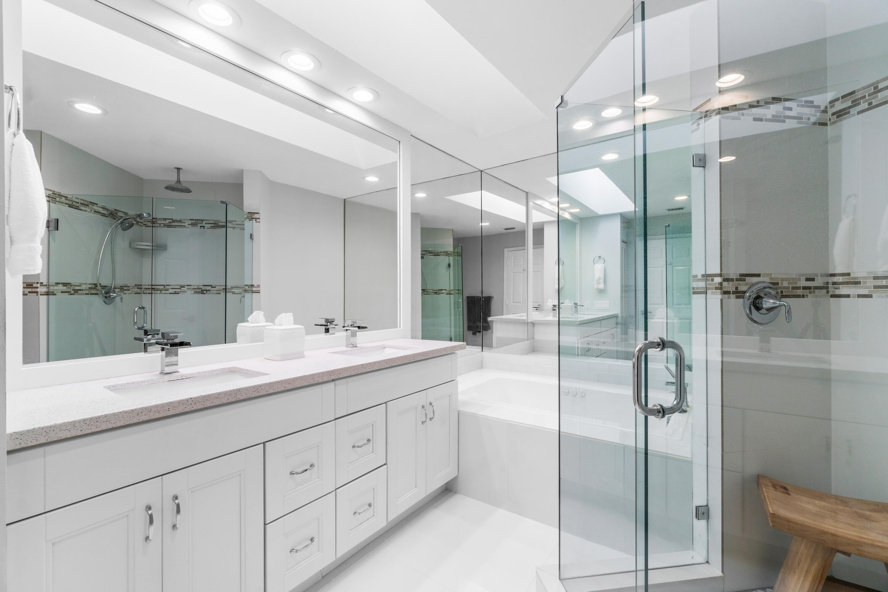 5241 Windsor Parke Drive