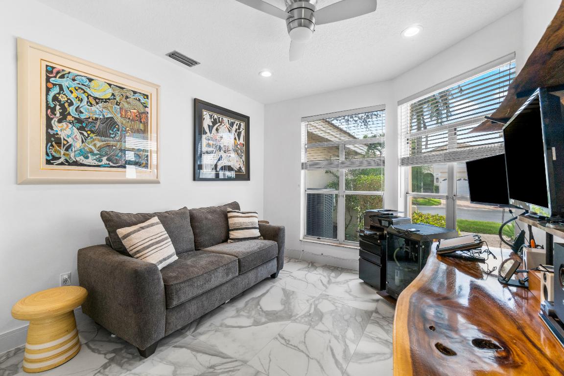 5241 Windsor Parke Drive