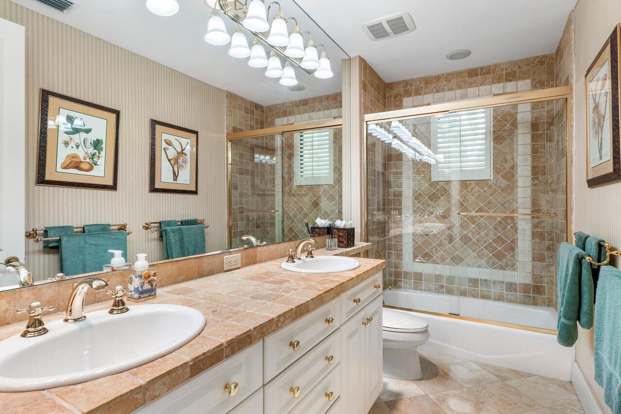 5846 Vintage Oaks Court