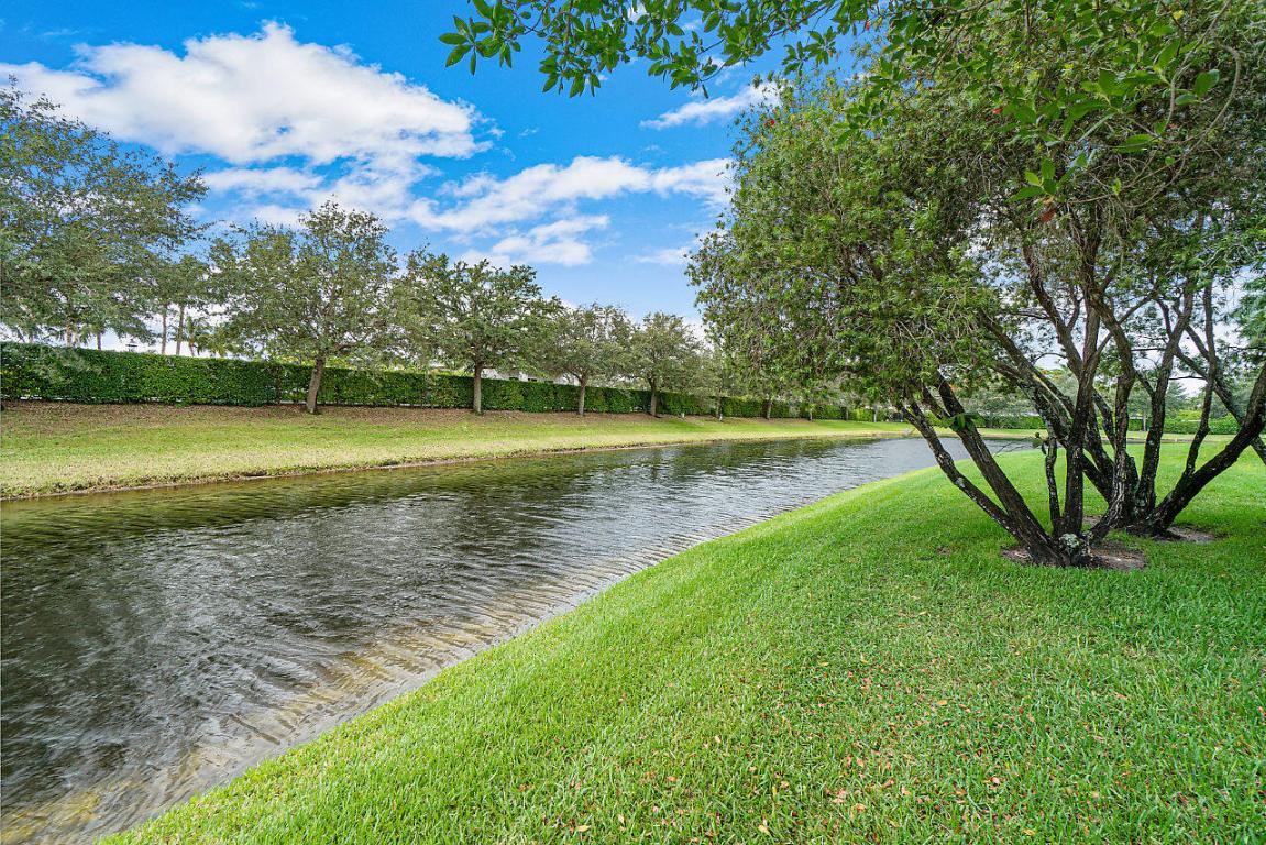 6333 Graycliff Drive B