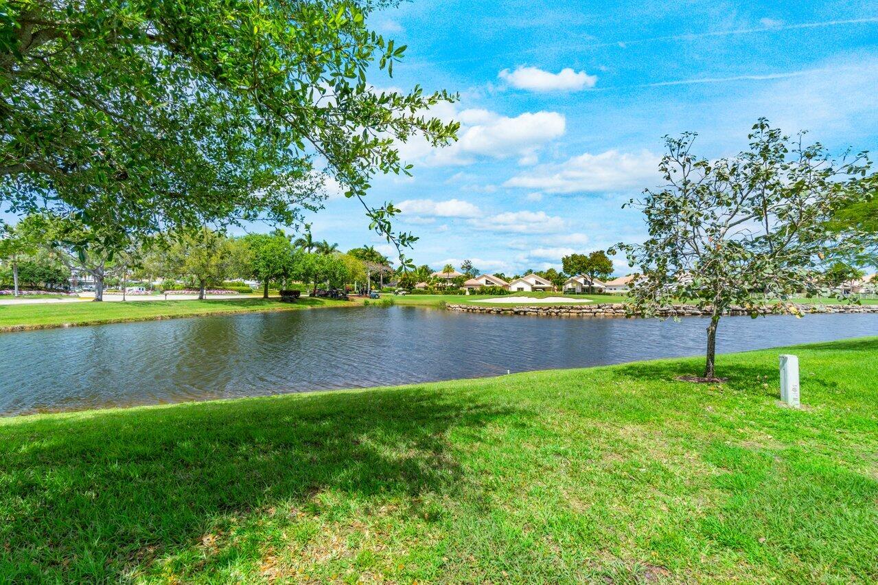 5214 Lake Catalina Drive N C