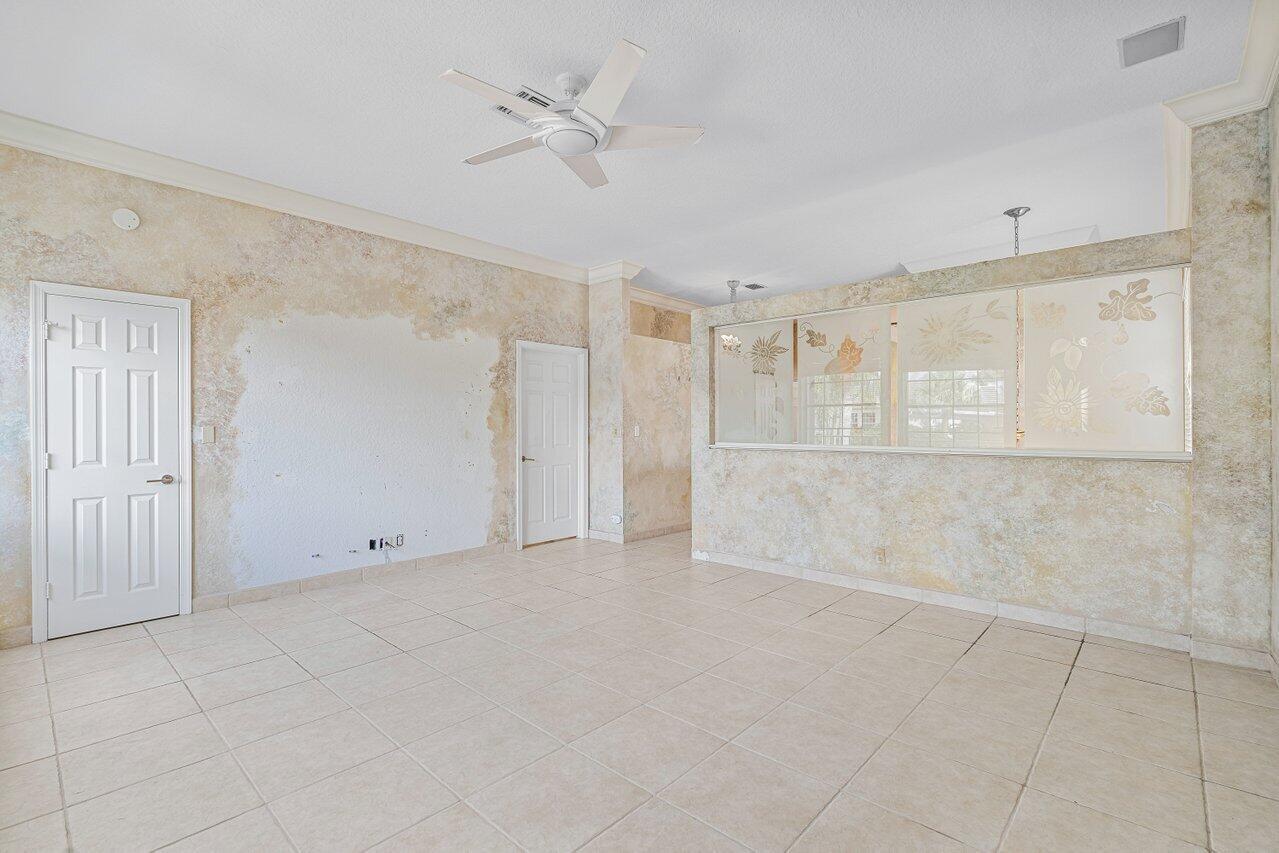 5100 Lake Catalina Drive D