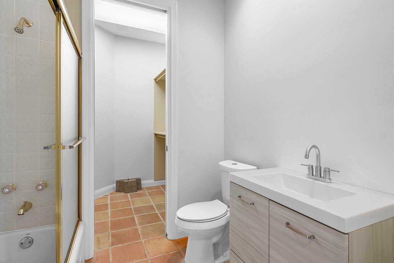 17170 Coral Cove Way