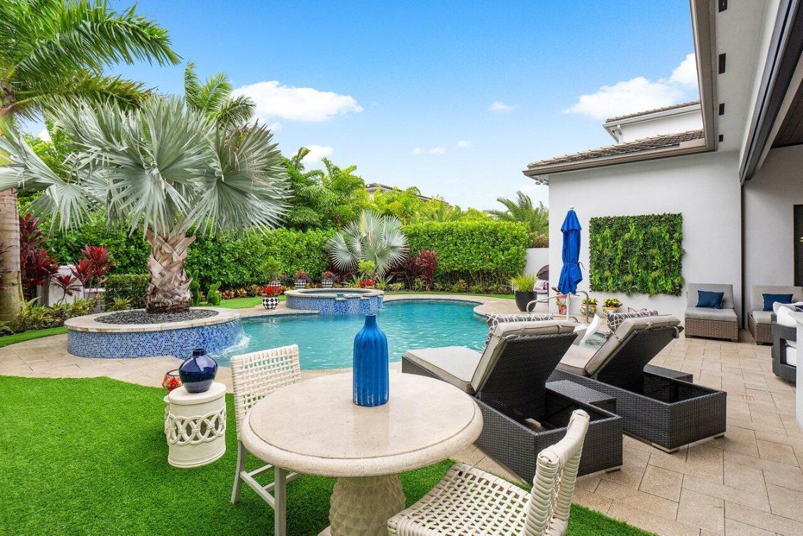 17056 Cappuccino Way