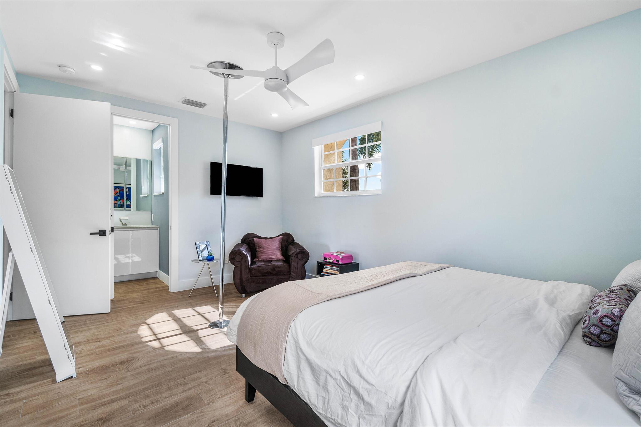 6229 Graycliff Drive C