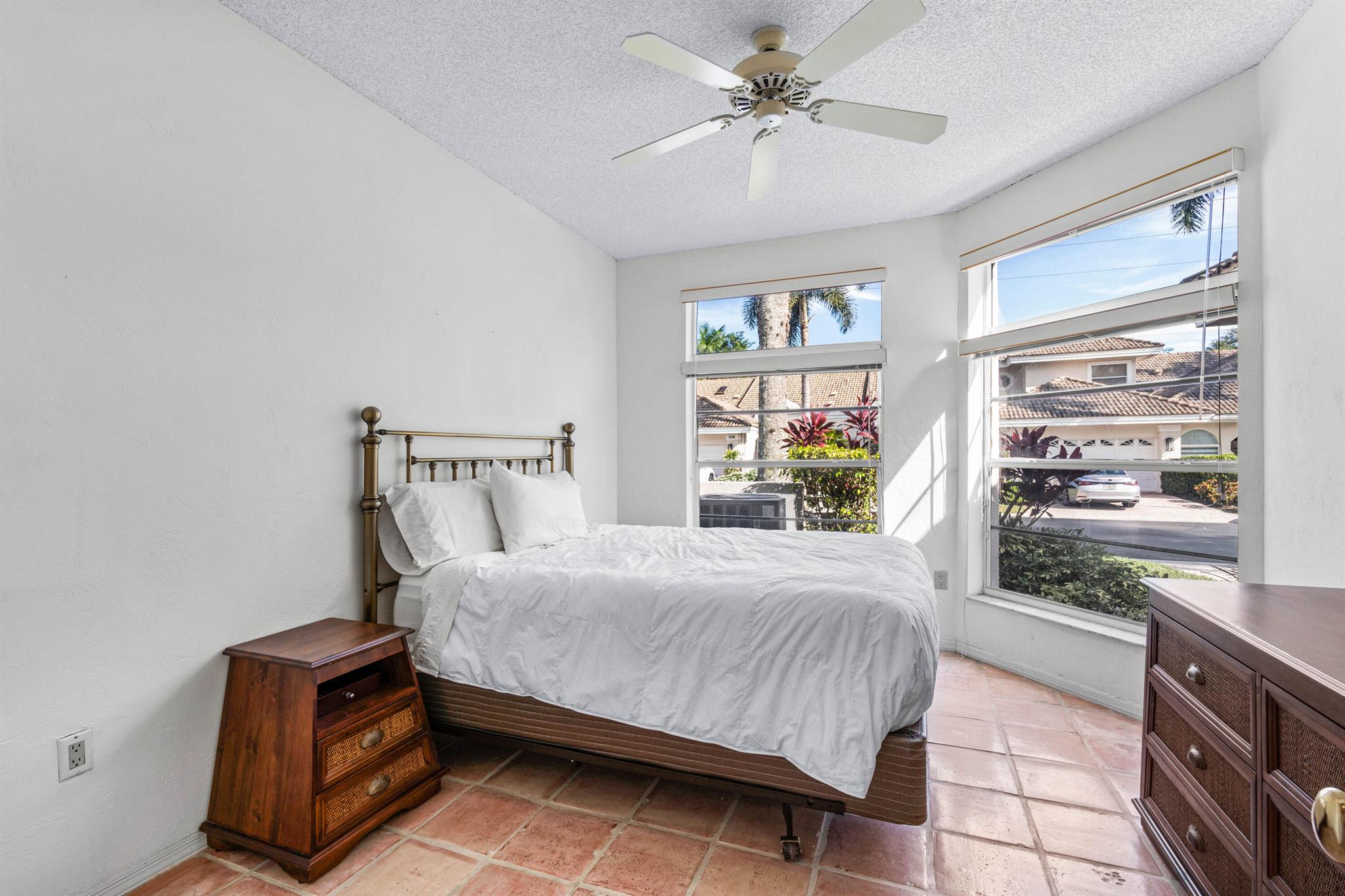 5097 Windsor Parke Drive