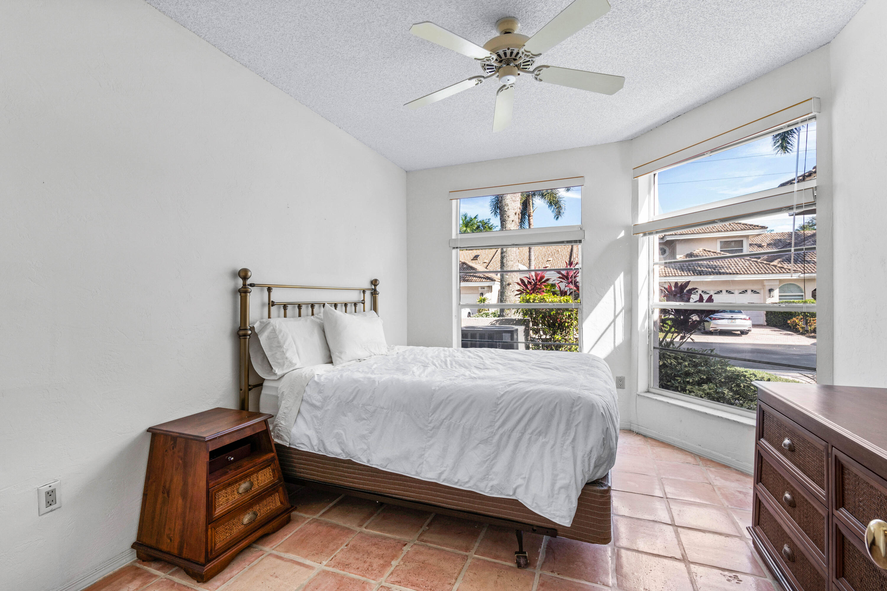 5097 Windsor Parke Drive