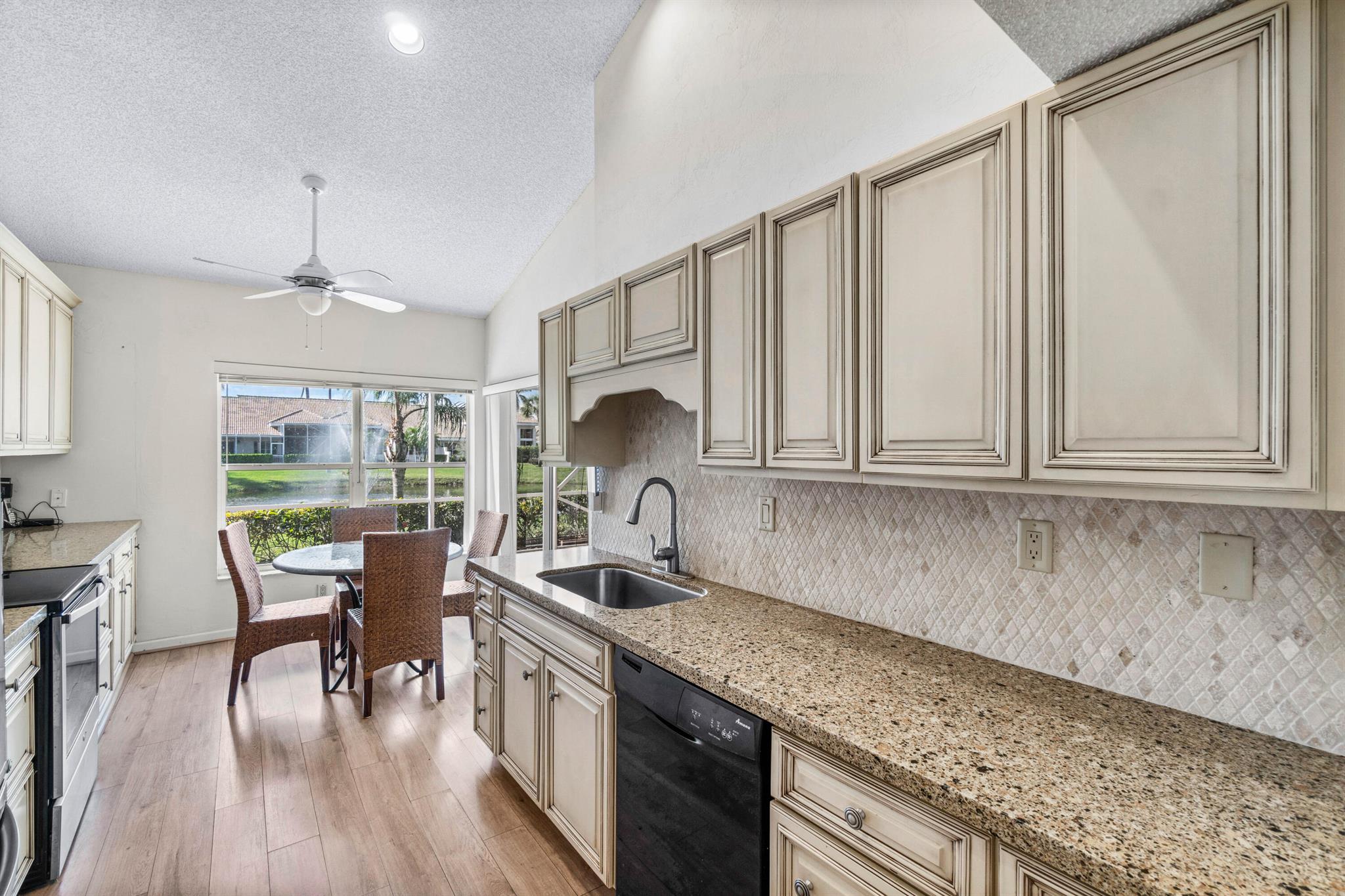 5097 Windsor Parke Drive