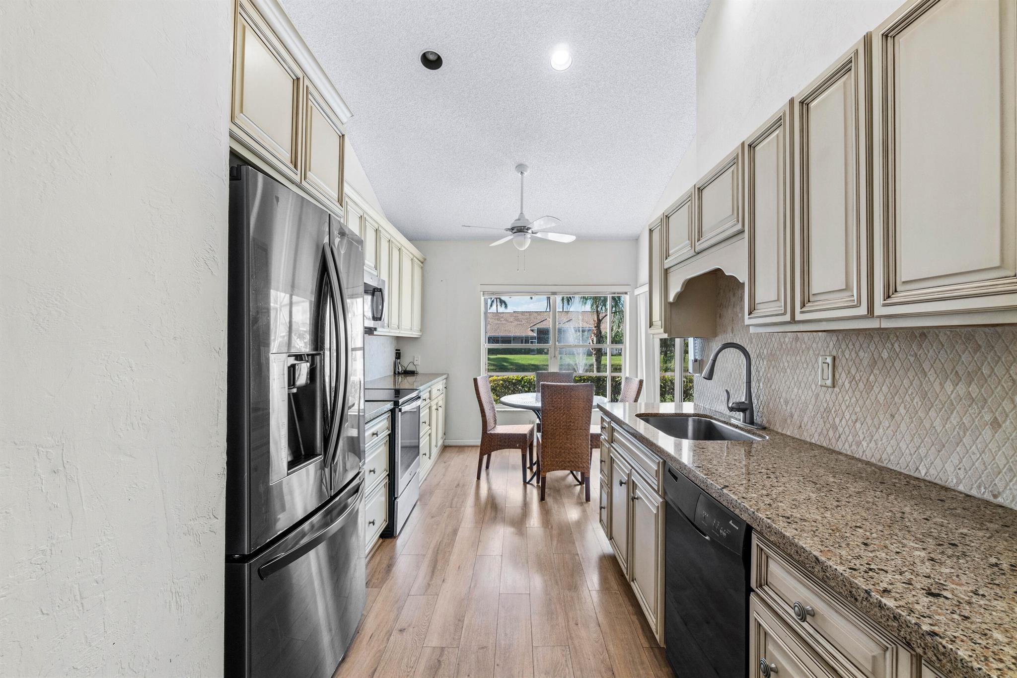 5097 Windsor Parke Drive