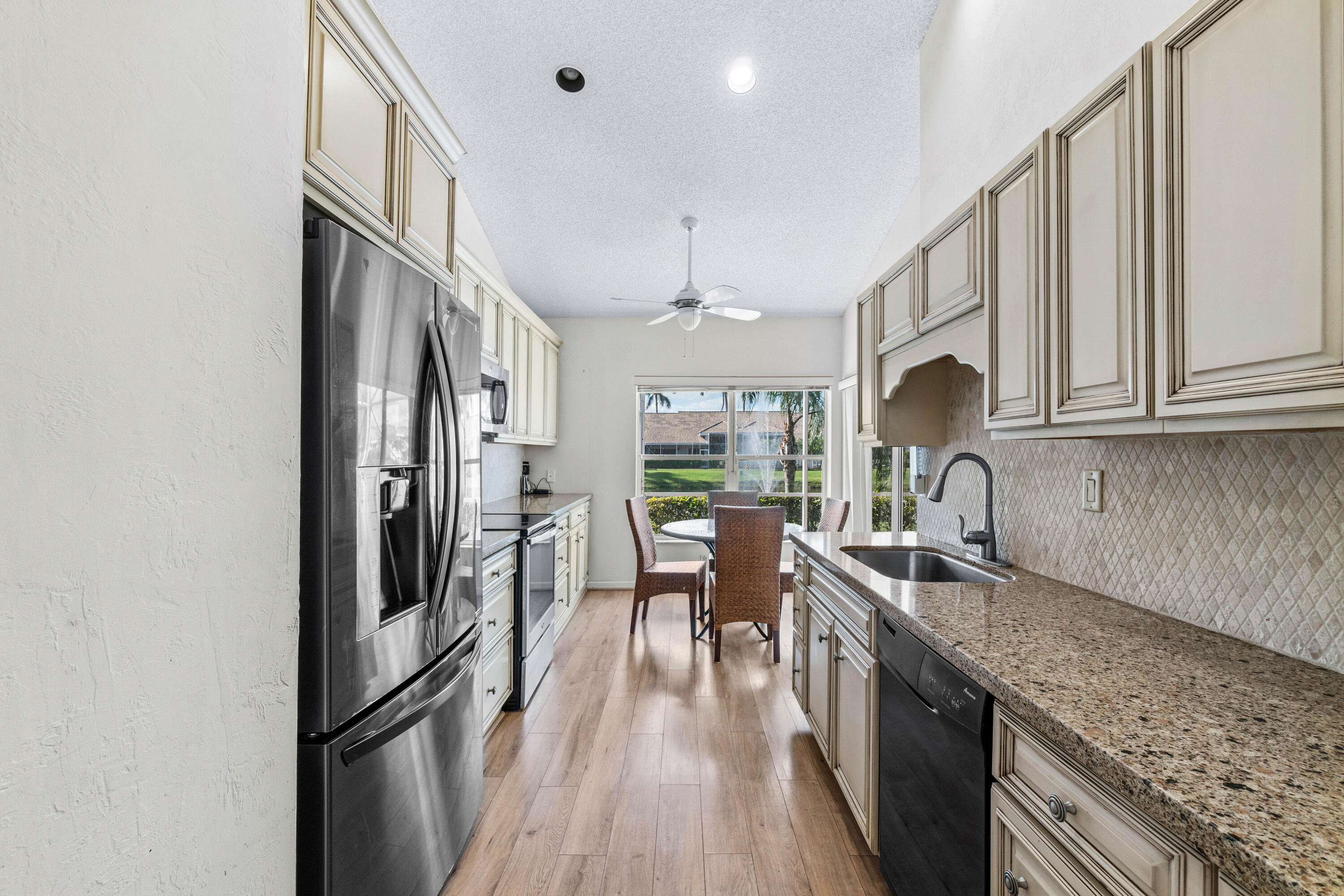 5097 Windsor Parke Drive