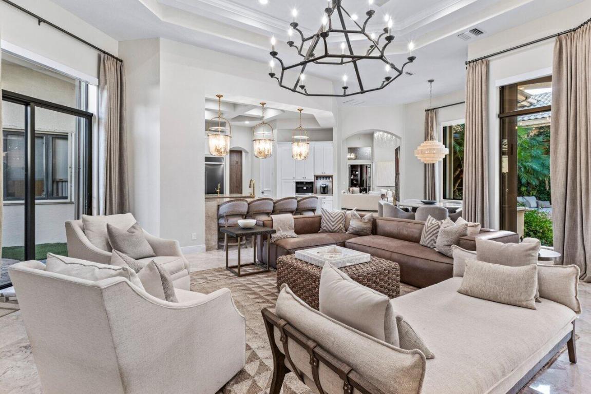 5848 Vintage Oaks Circle