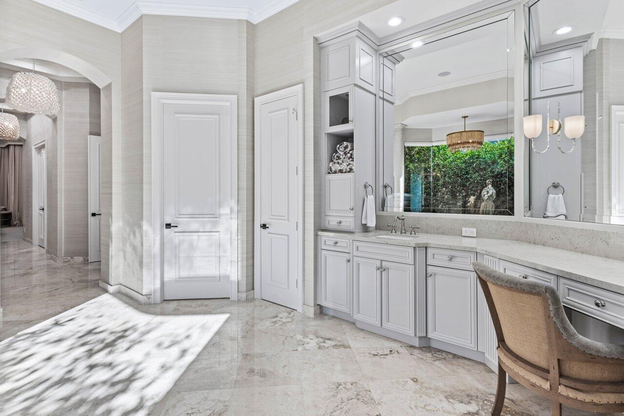 5848 Vintage Oaks Circle