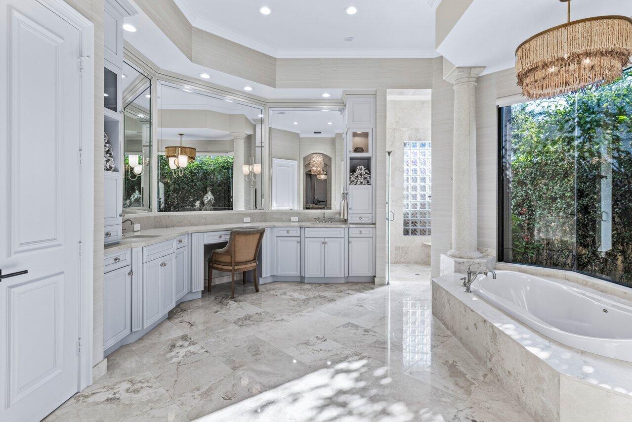 5848 Vintage Oaks Circle